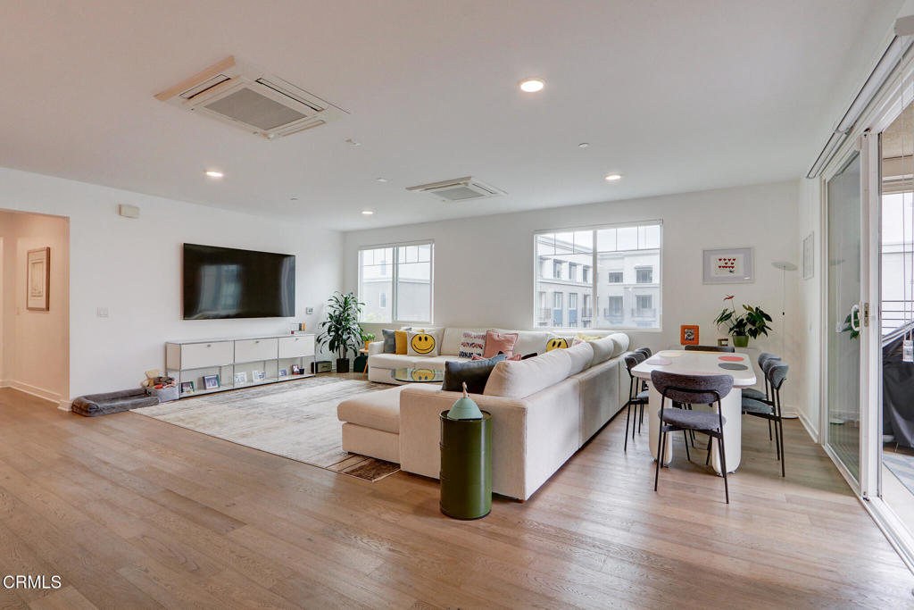 MLS #V1-32127 image #3