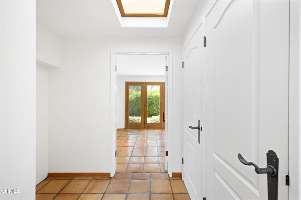 MLS #V1-32152 image #13