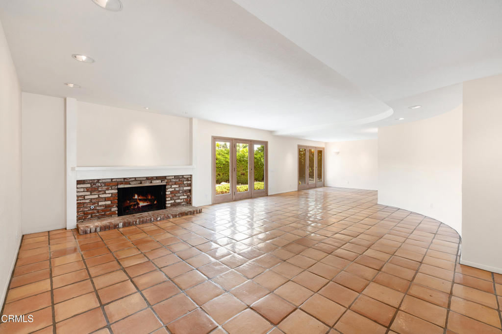 MLS #V1-32152 image #4