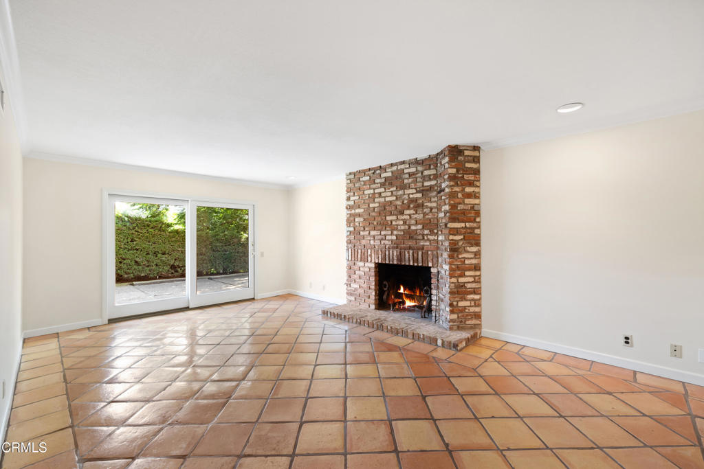 MLS #V1-32152 image #7