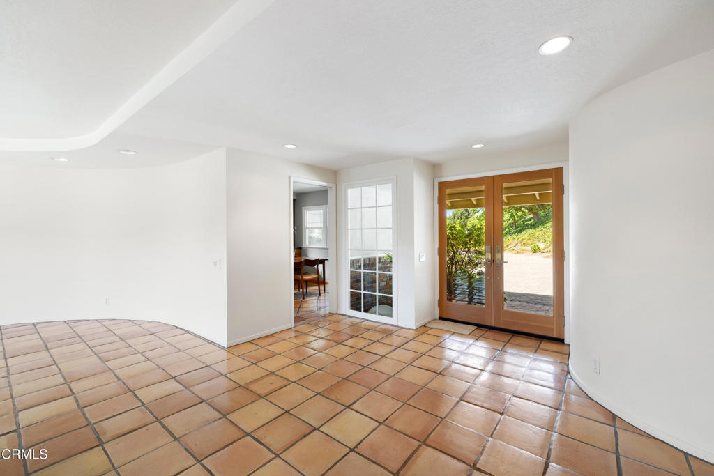 MLS #V1-32152 image #9