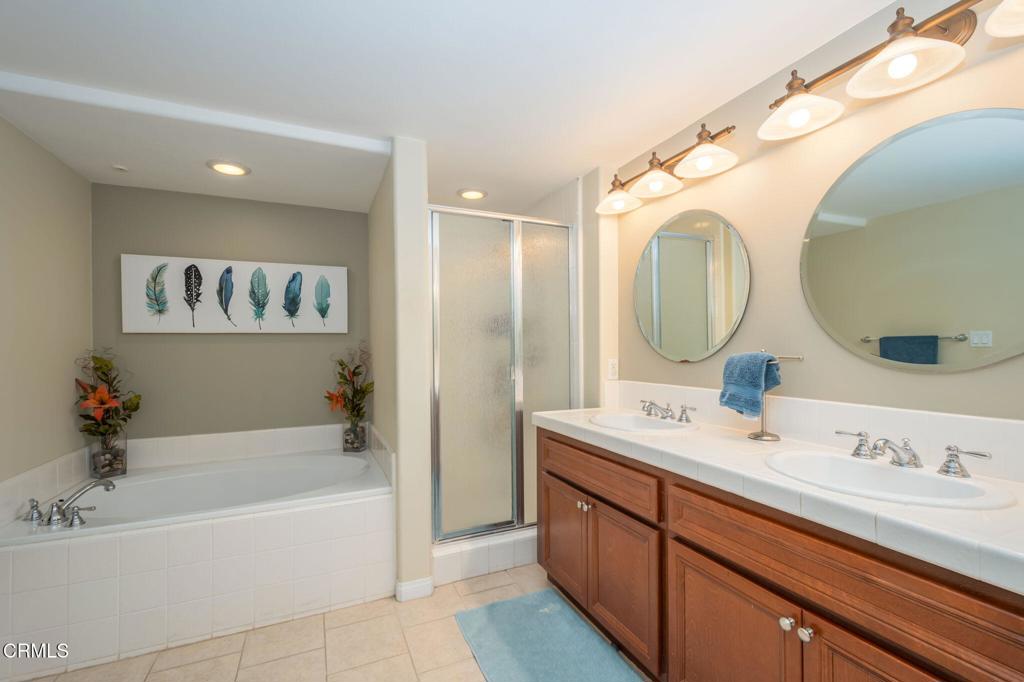 MLS #V1-32195 image #23