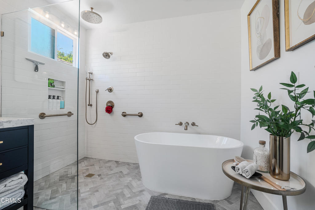 MLS #V1-32217 image #30