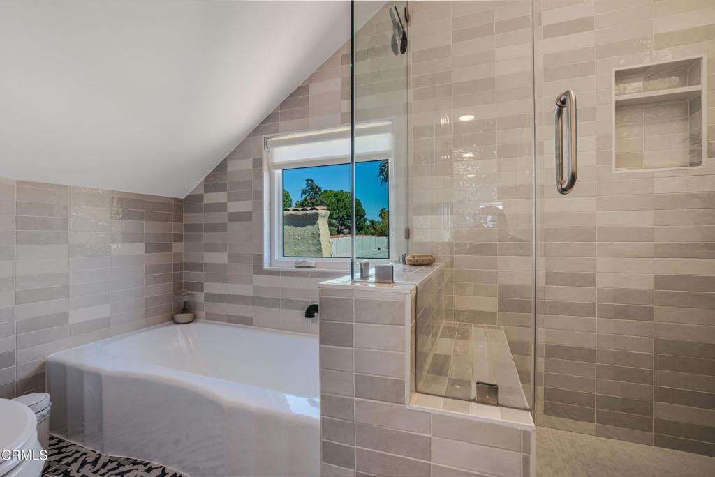 MLS #V1-32217 image #41