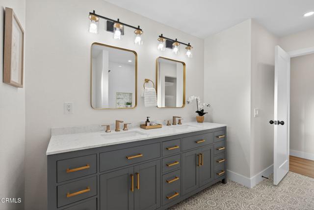 MLS #V1-32219 image #18