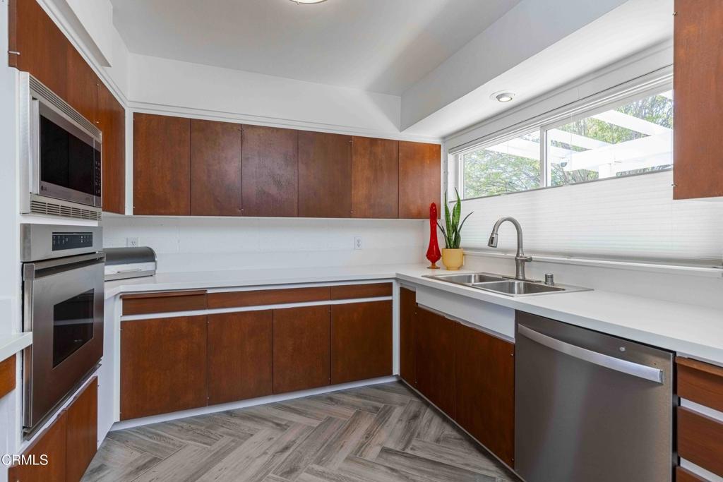 MLS #V1-32252 image #13