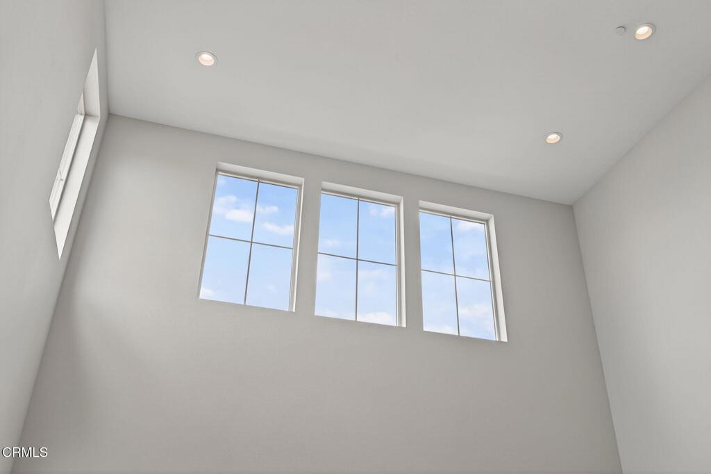 MLS #V1-32257 image #8