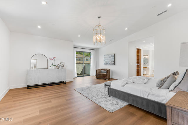 MLS #V1-32284 image #19