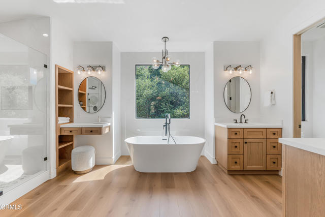 MLS #V1-32284 image #22