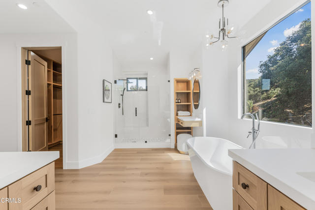 MLS #V1-32284 image #23