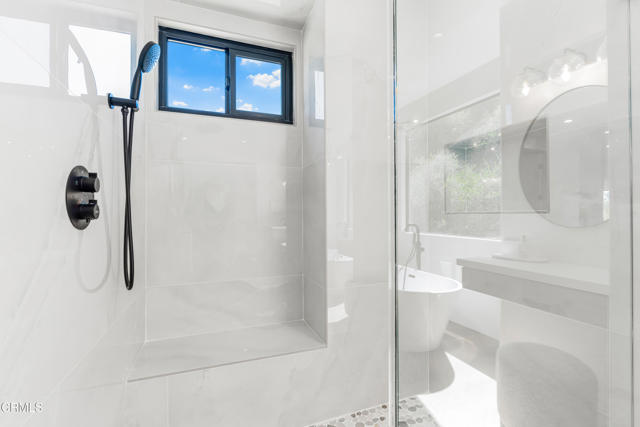 MLS #V1-32284 image #24