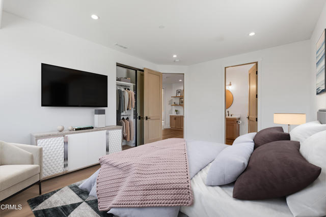 MLS #V1-32284 image #37