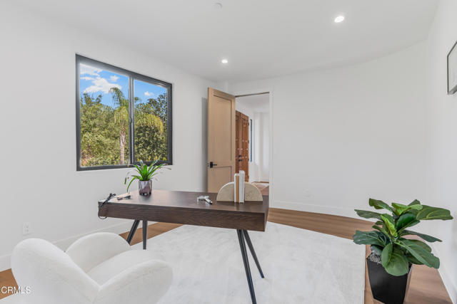 MLS #V1-32284 image #38