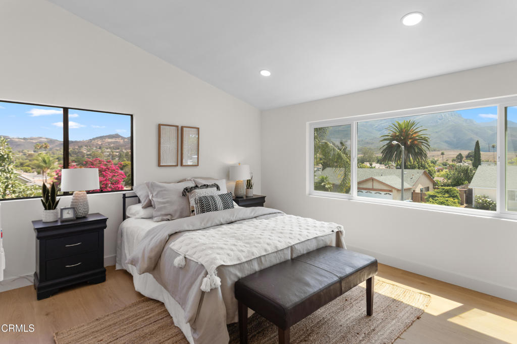 MLS #V1-32293 image #18