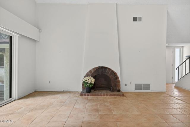 MLS #V1-32322 image #11