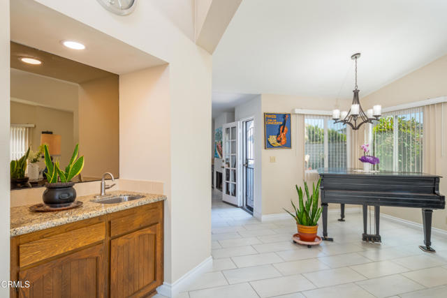 MLS #V1-32338 image #6