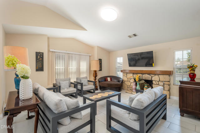 MLS #V1-32338 image #7