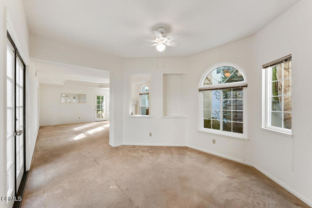 MLS #V1-32364 image #9