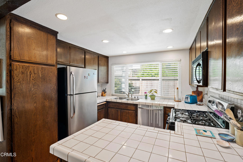 MLS #V1-32412 image #10