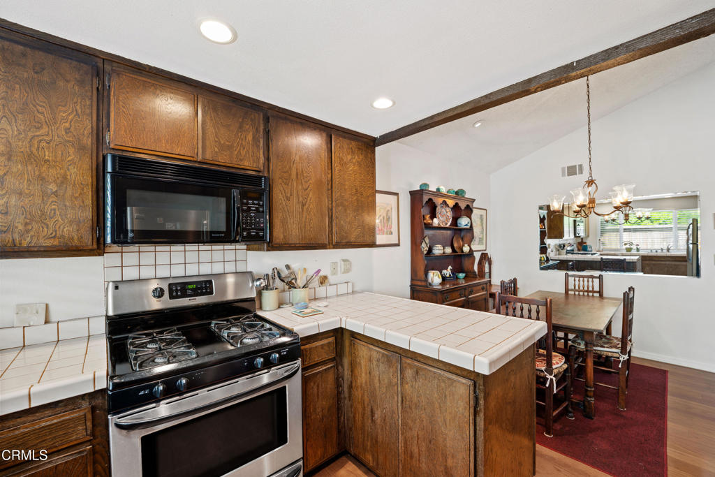 MLS #V1-32412 image #12