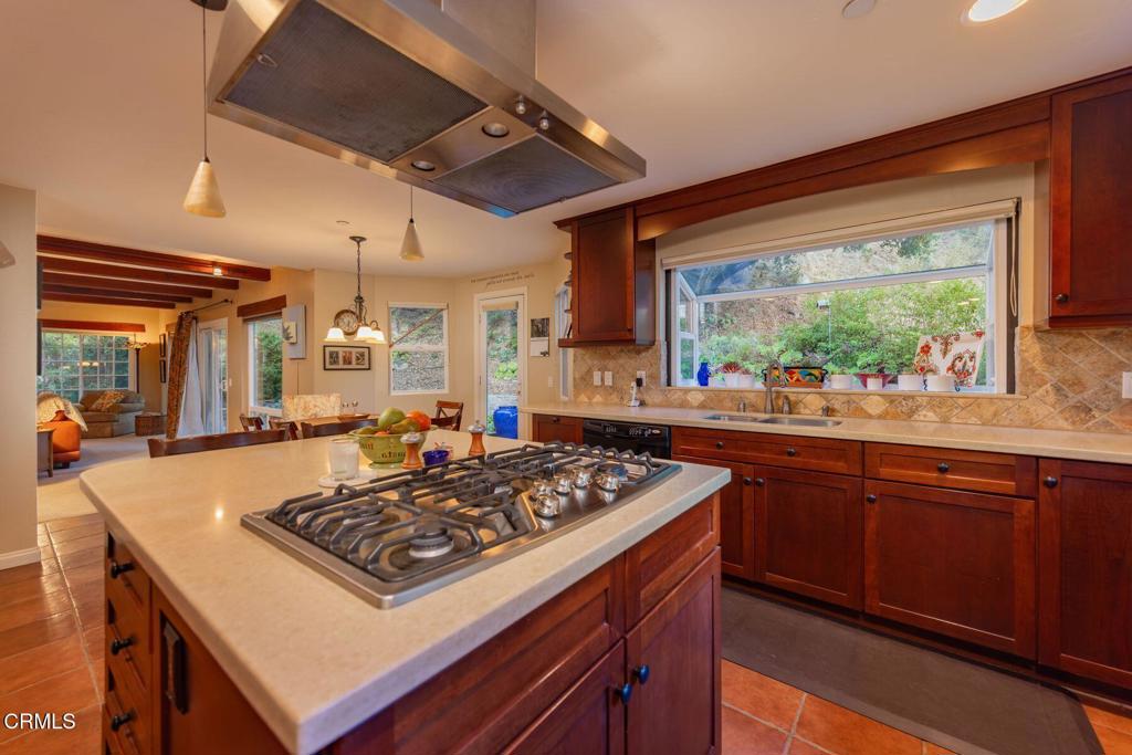 MLS #V1-32413 image #11