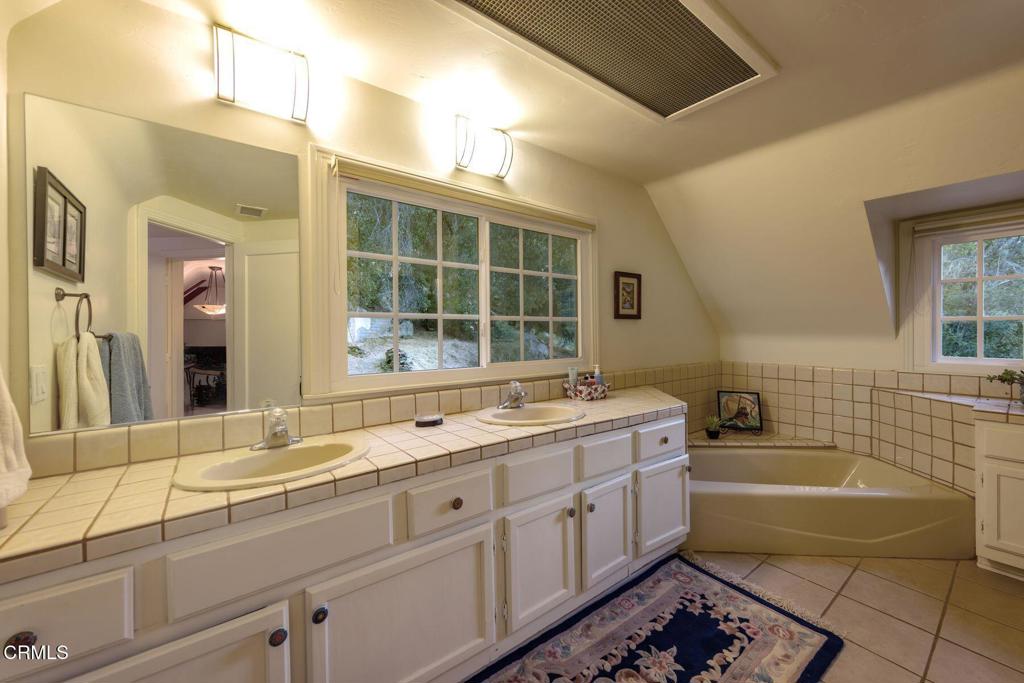 MLS #V1-32413 image #40