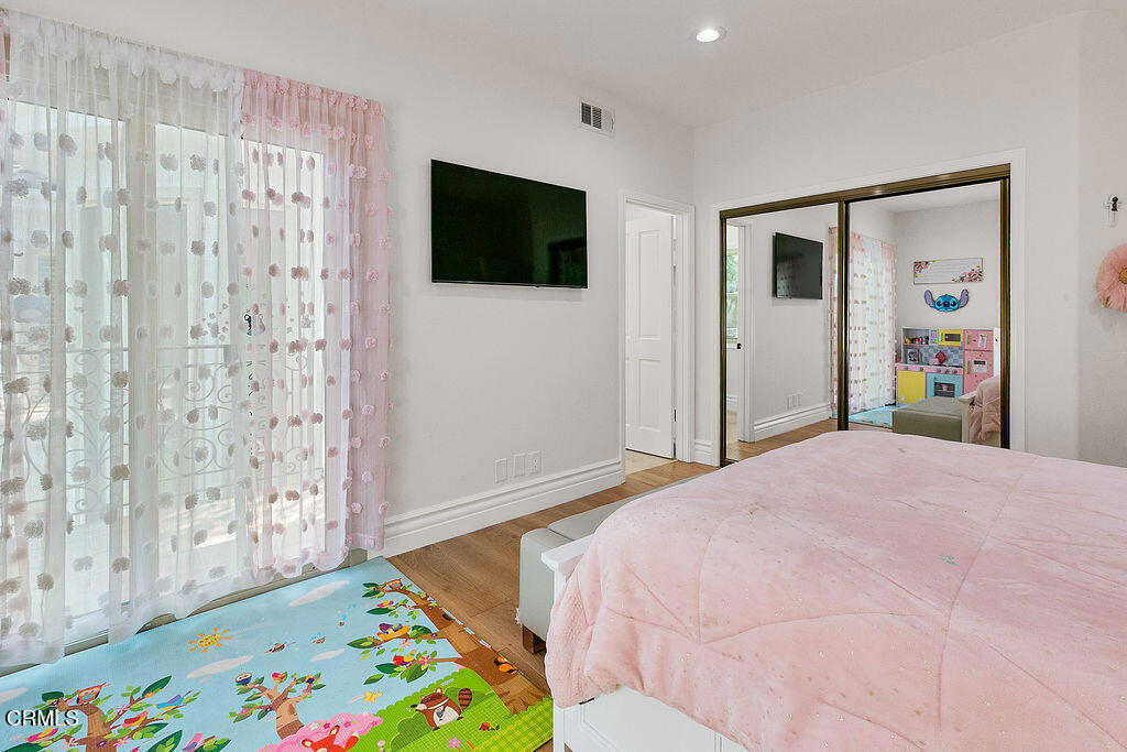 MLS #V1-32467 image #37