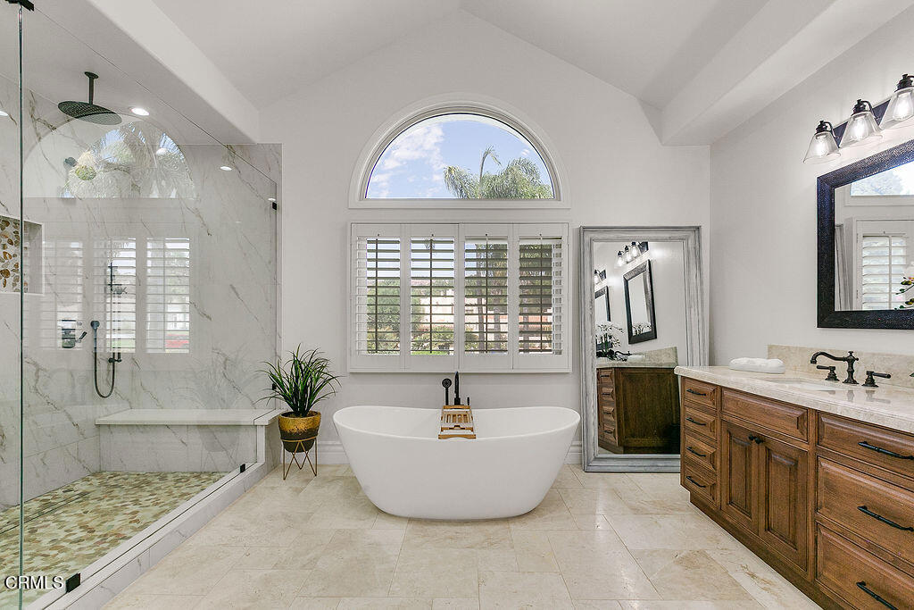 MLS #V1-32467 image #57