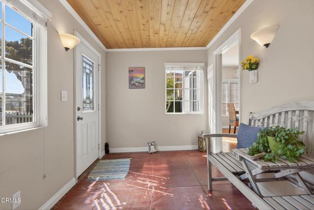 MLS #V1-32504 image #9