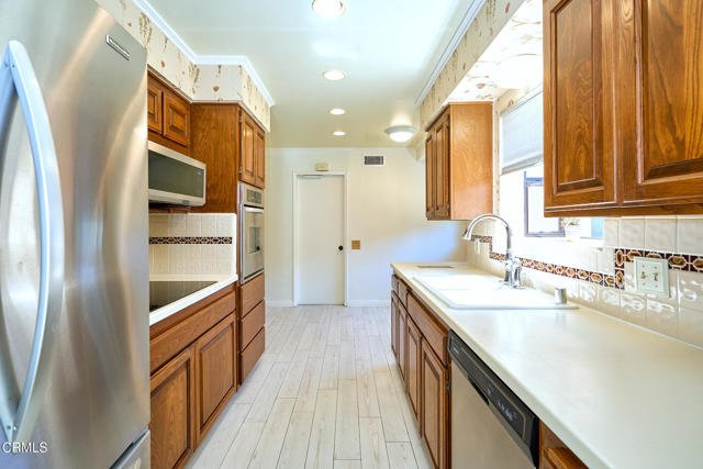 MLS #V1-32509 image #13