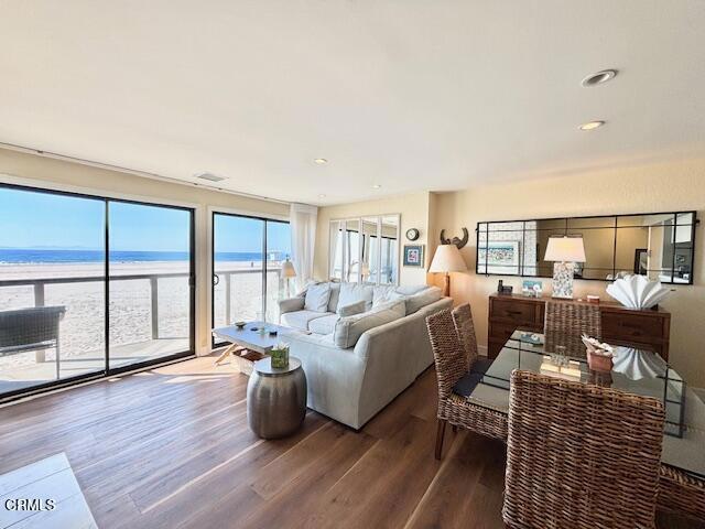 MLS #V1-32527 image #10