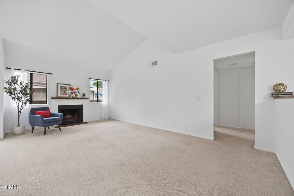 MLS #V1-32541 image #5