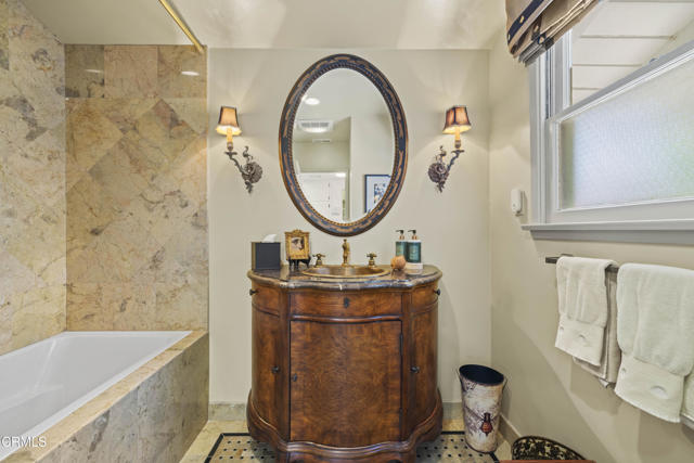 MLS #V1-32547 image #27