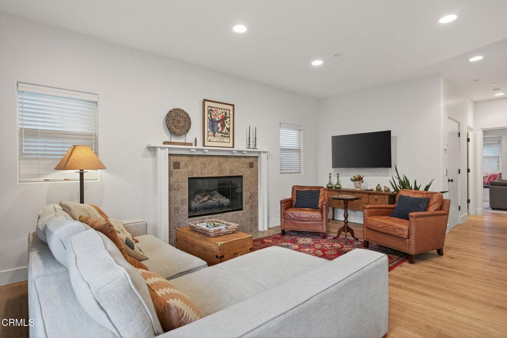 MLS #V1-32551 image #23