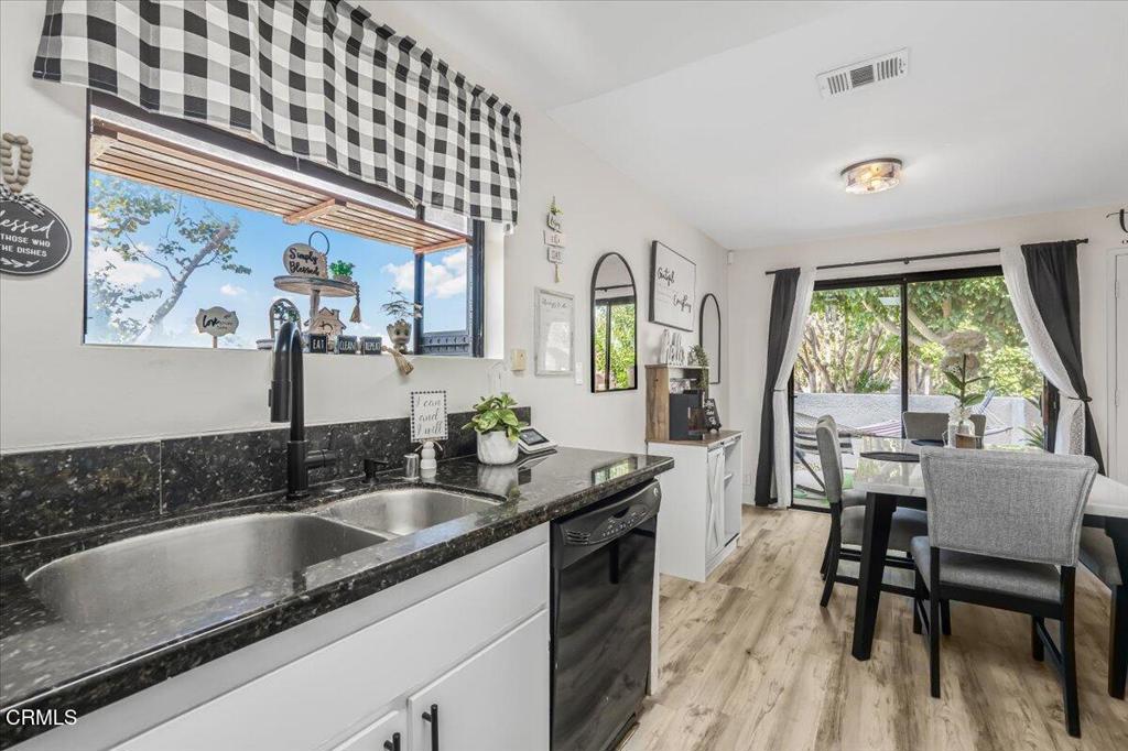 MLS #V1-32552 image #12