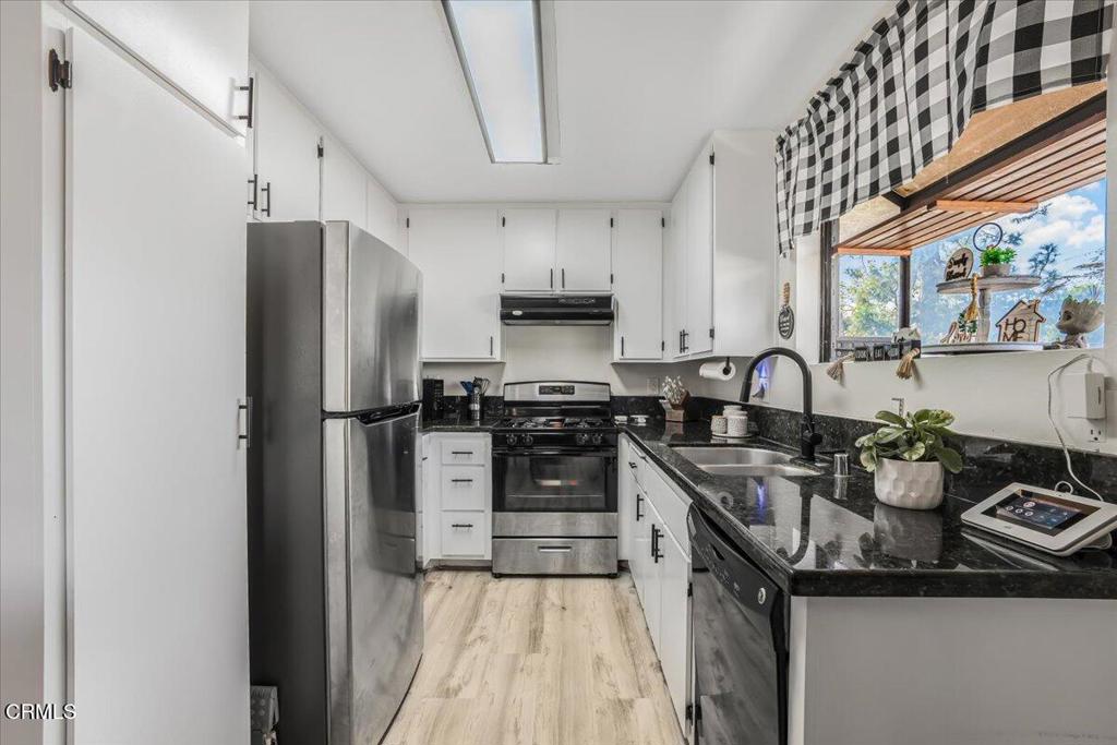 MLS #V1-32552 image #9