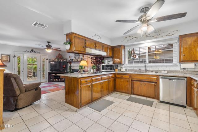 MLS #V1-32563 image #15