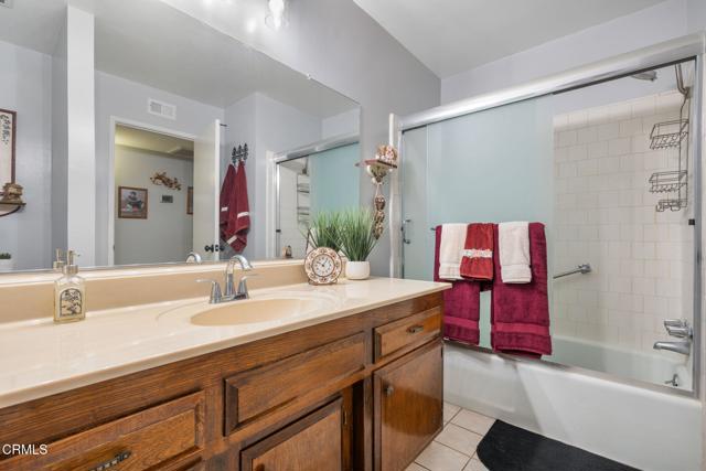 MLS #V1-32563 image #32