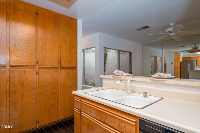 MLS #V1-32570 image #11