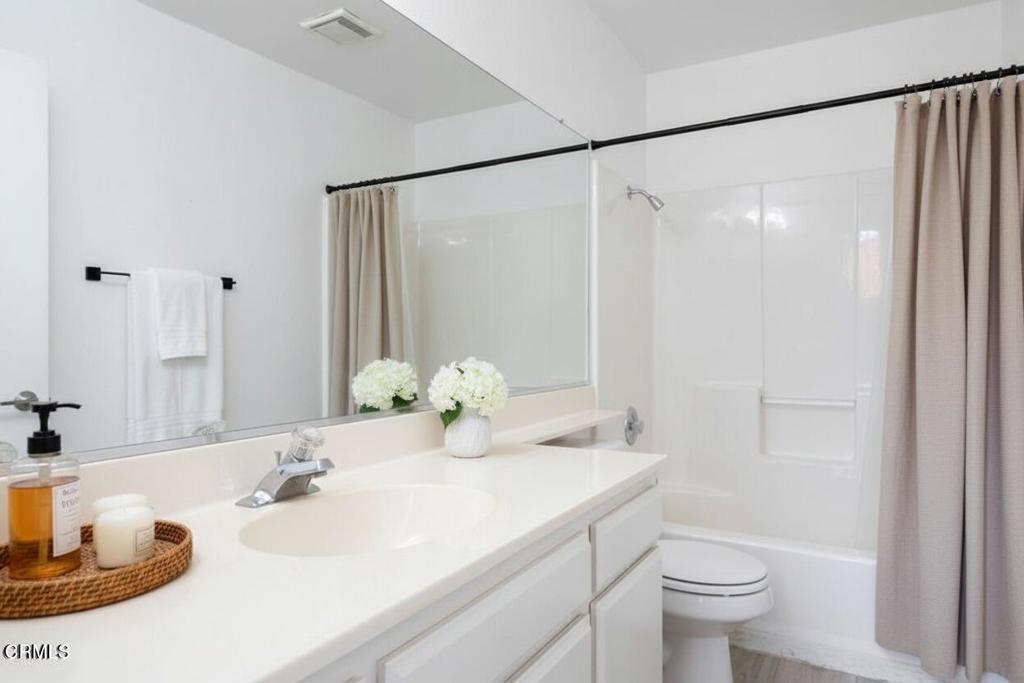 MLS #V1-32593 image #12