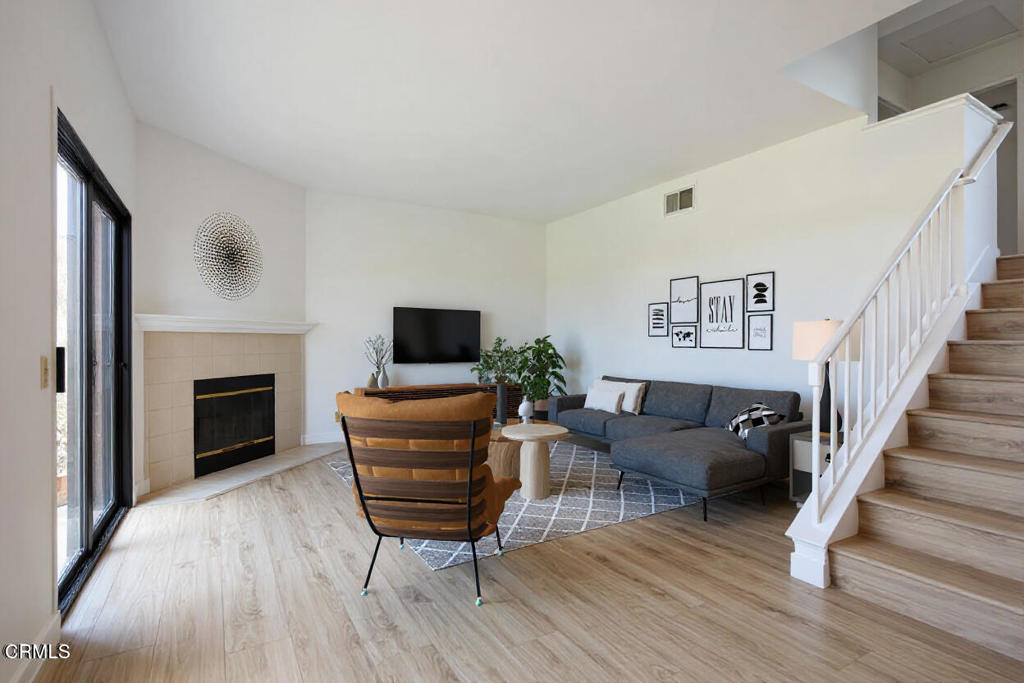 MLS #V1-32593 image #8