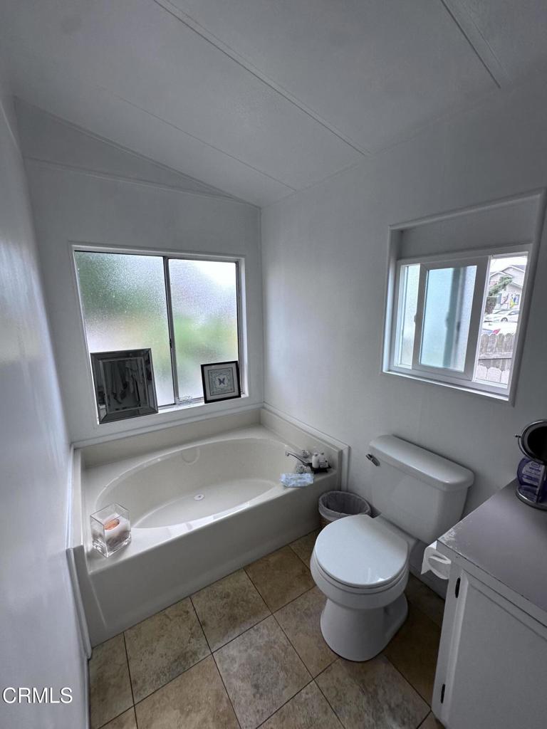 MLS #V1-32597 image #4