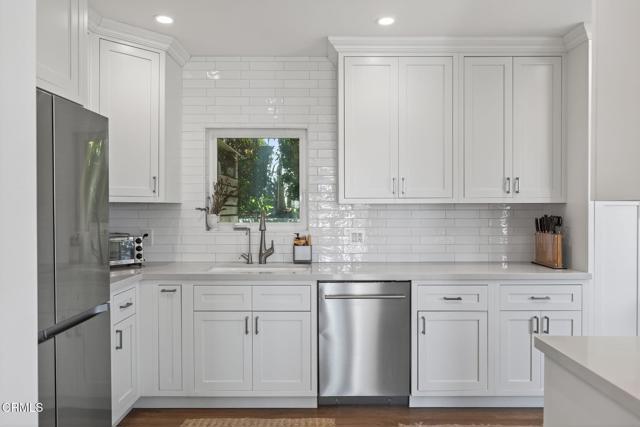 MLS #V1-32606 image #28