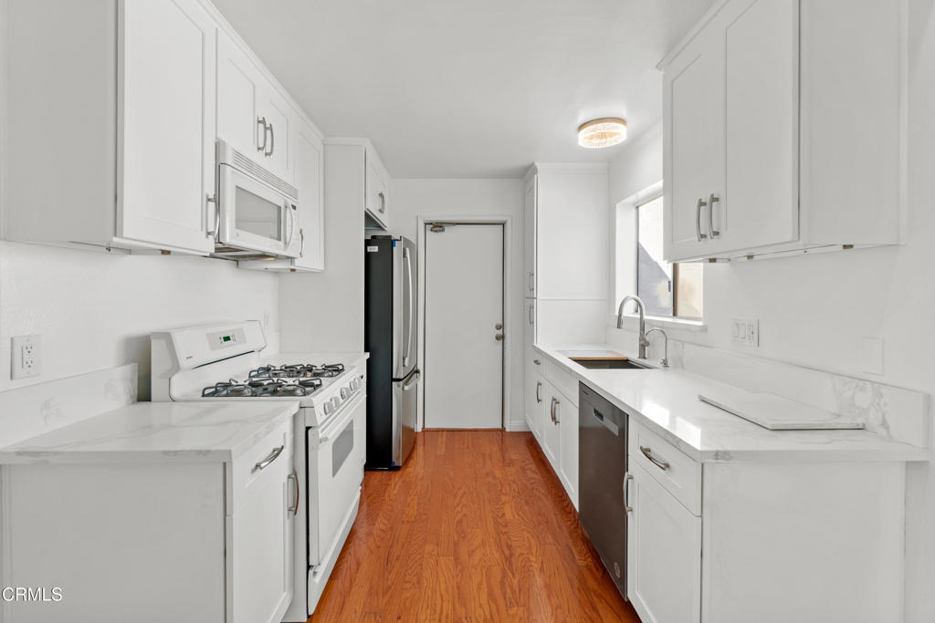 MLS #V1-32632 image #10