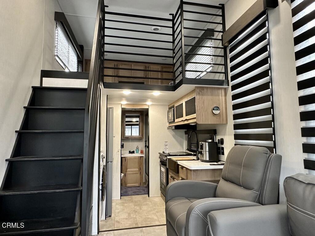 MLS #V1-32642 image #2