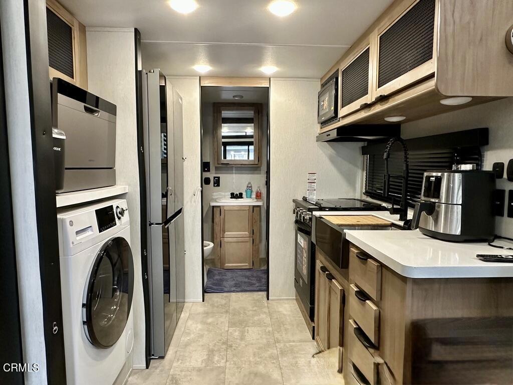 MLS #V1-32642 image #9