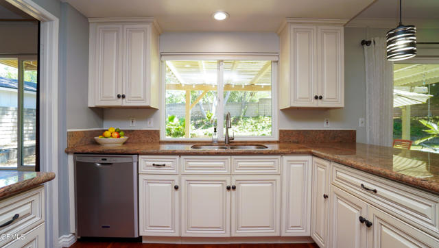 MLS #V1-32655 image #10