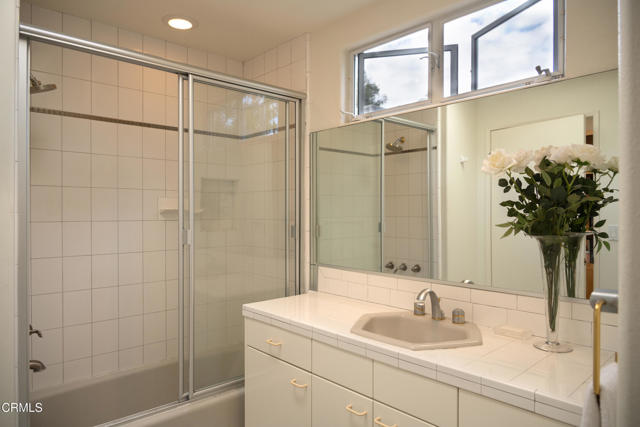 MLS #V1-32662 image #27