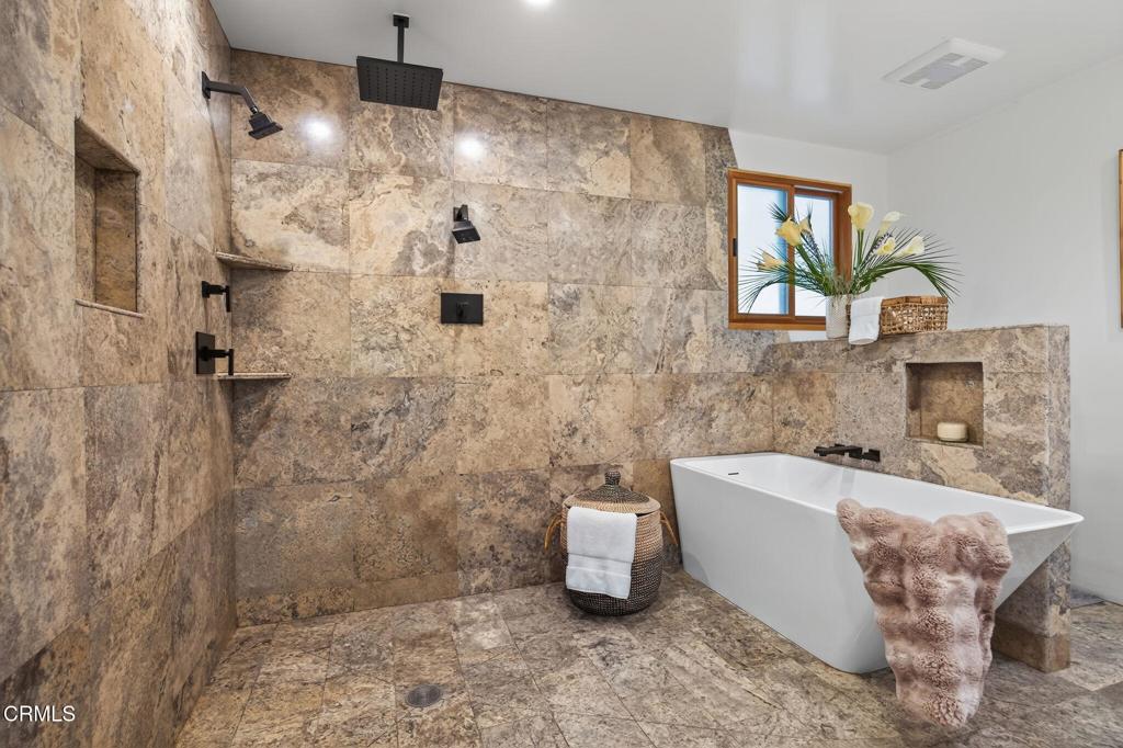 MLS #V1-32671 image #40