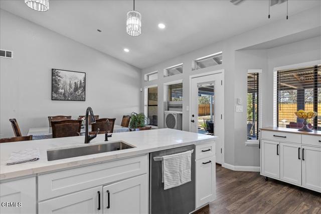 MLS #V1-32686 image #14